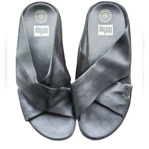 FIT FLOP BLACK LEATHER SLIDE SANDALS